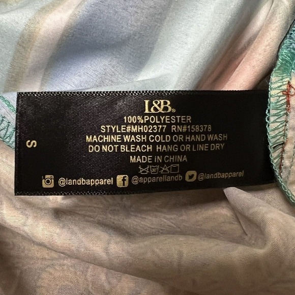 NWT $79 Lucky & Blessed L&B Blouse Size Small Southwestern Turquoise Serape Snap - Picture 11 of 16